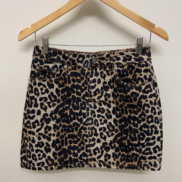 Ganni Dresses & Skirts - Ganni Leopard-Print Denim Mini Skirt Size 34/US2